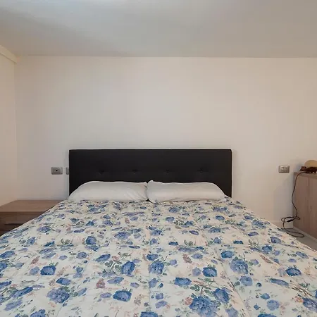 아파트 Luxury Loft - Terrazzo E Posto Auto - Adriano 51b *