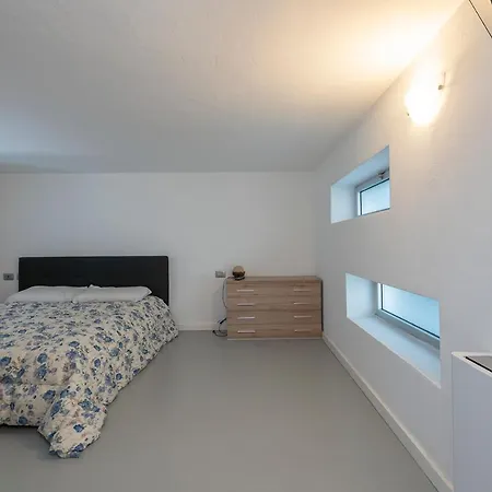 Luxury Loft - Terrazzo E Posto Auto - Adriano 51b * 밀라노