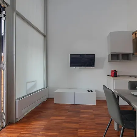 Luxury Loft - Terrazzo E Posto Auto - Adriano 51b 아파트 밀라노